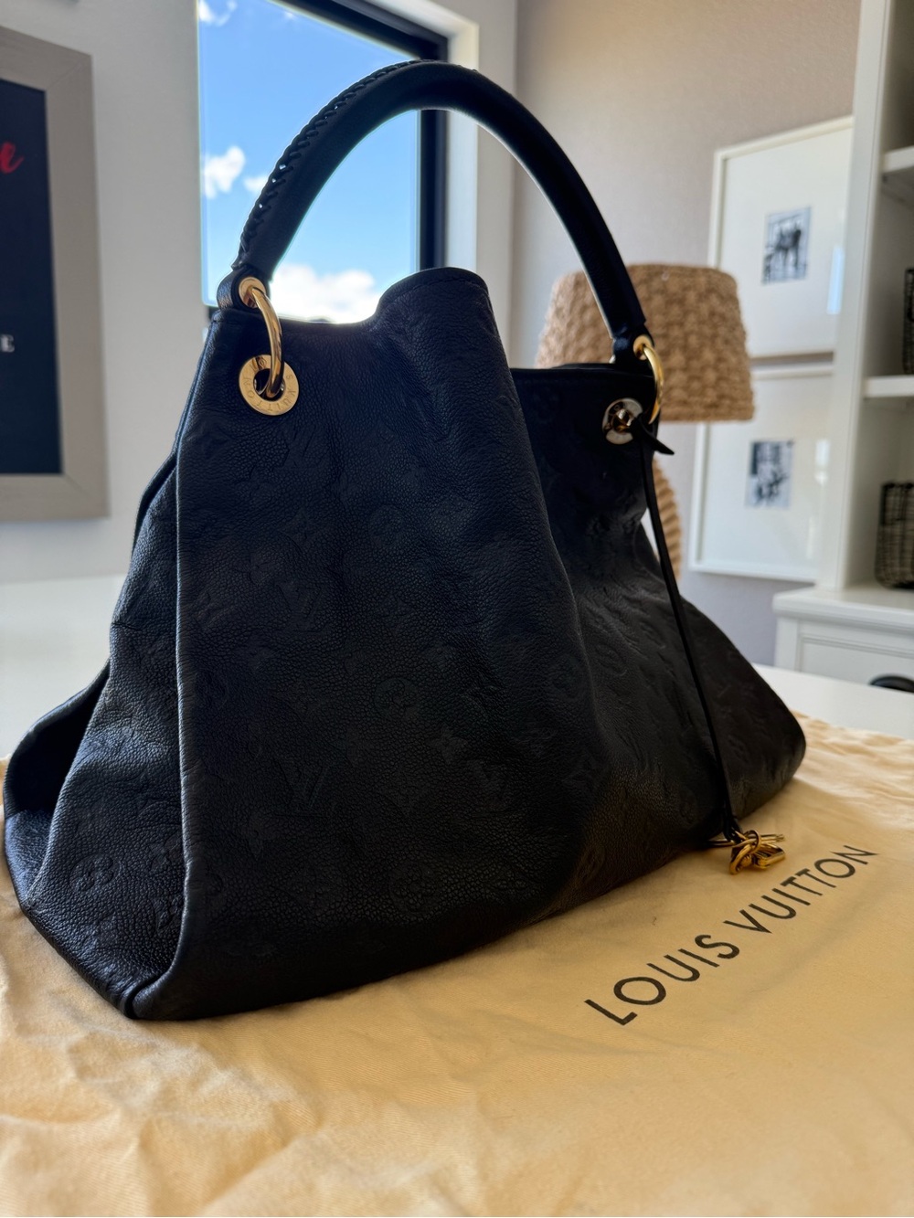 Louis Vuitton noir ARTSY GM - Picture 6 of 9